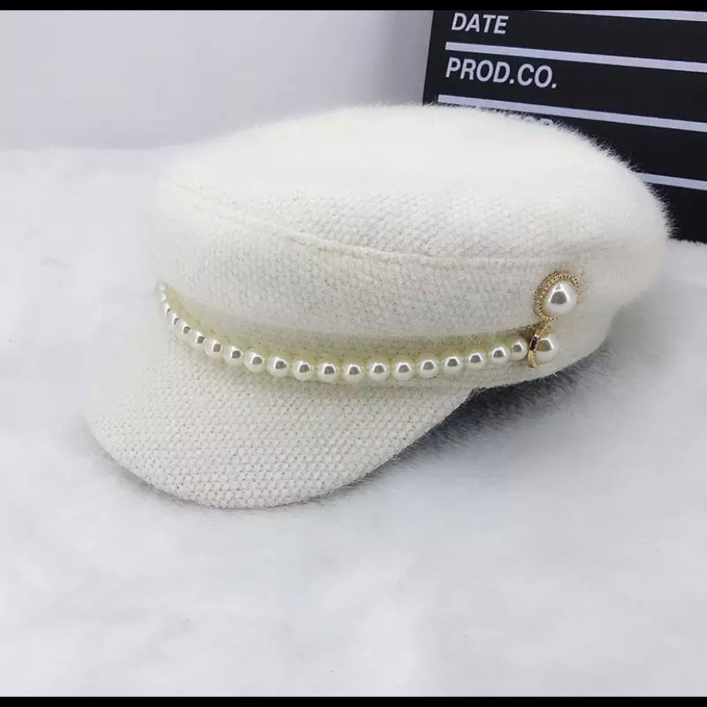 Pearl Fur white military cap